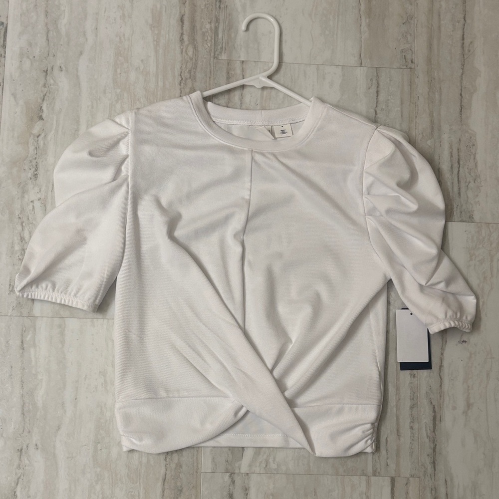 Melrose & Market white top NWT